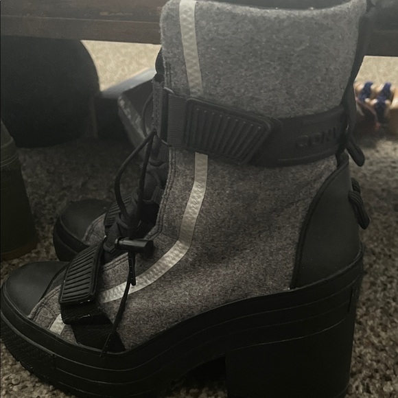 Converse Gray and Black Lace Up Boots - Picture 2 of 4